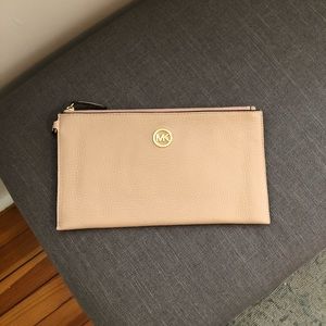 Michael Kors Pink Blush Wristlet NWOT